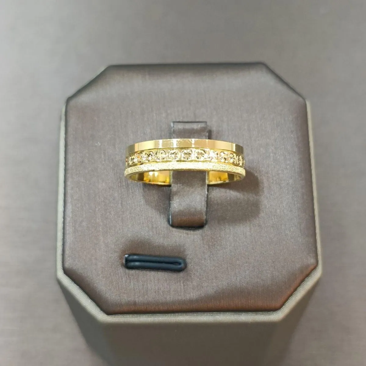 22k / 916 Gold Band Ring by Best Gold Shop