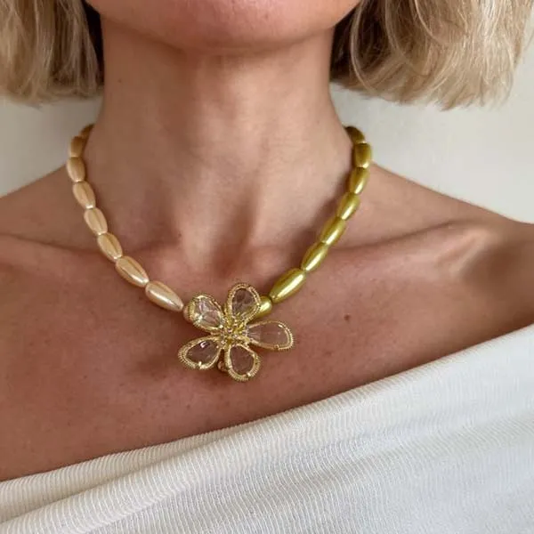 Free Heart Gold | Flower Brooch