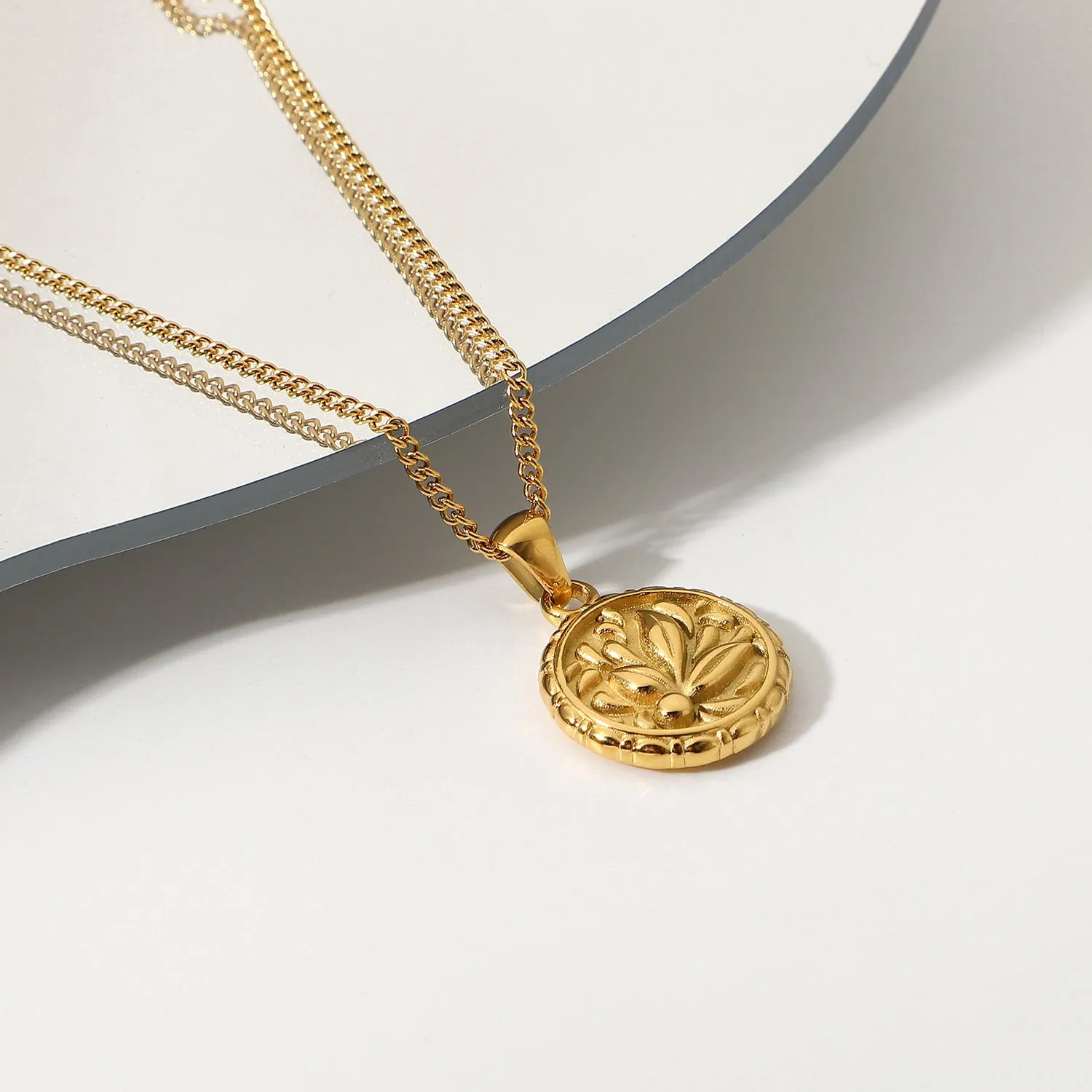 Heliodora Necklace