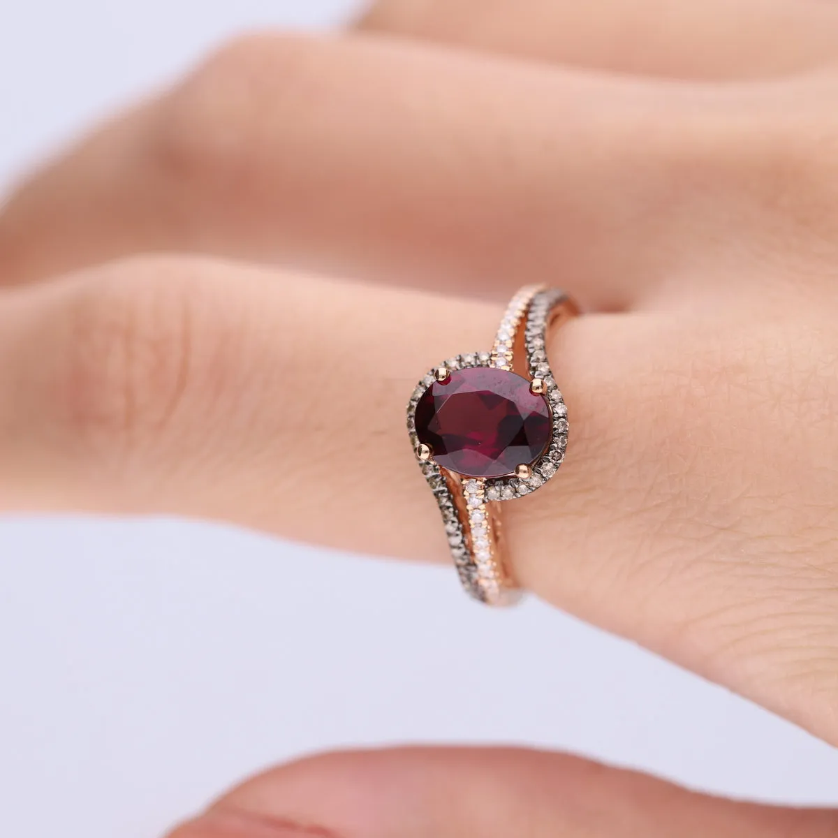 Lilliana 10K Rose Gold Oval-Cut Madagascar Rhodolite Ring