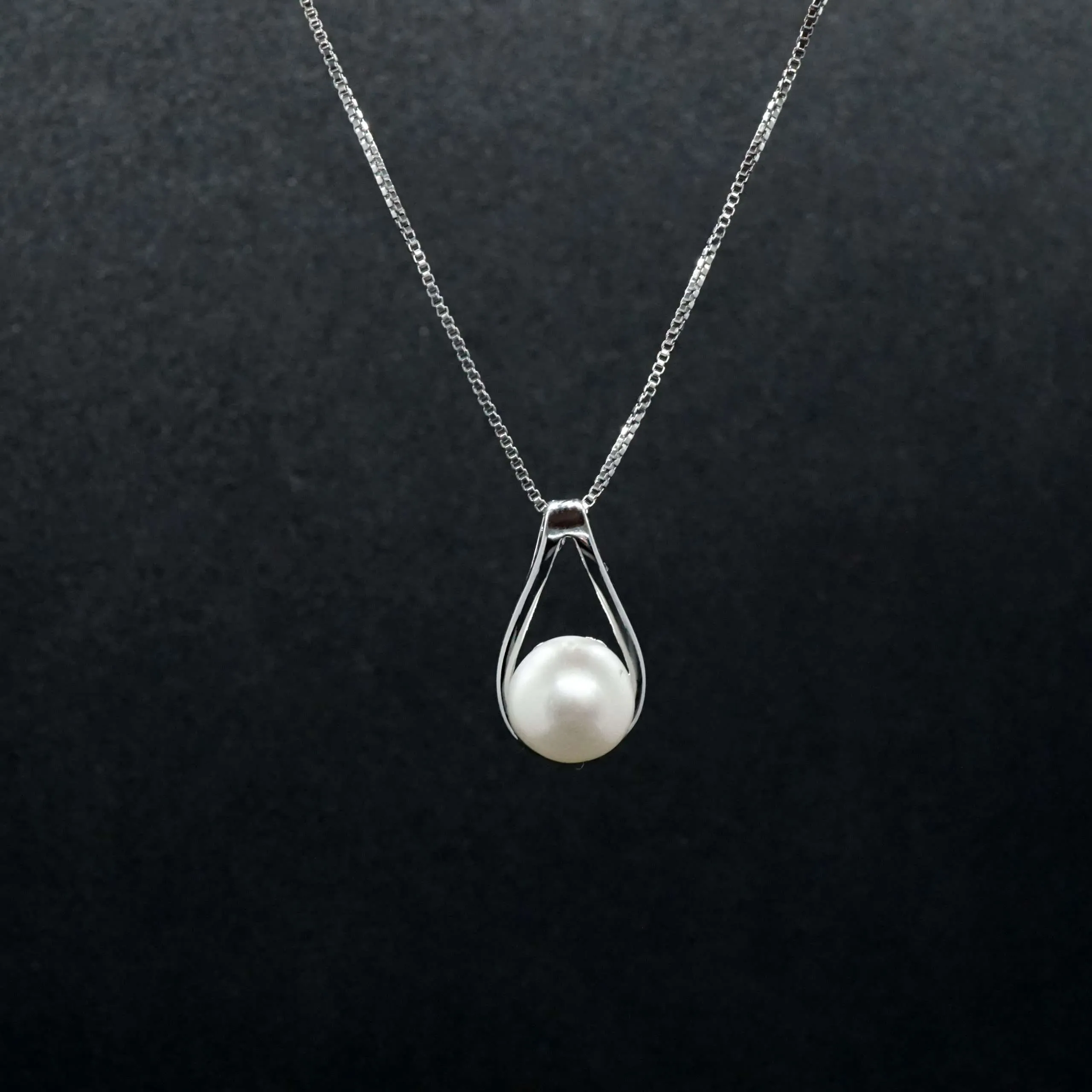 Zara X - White Pearl Silver Pendant